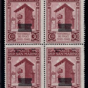 Caduta del Fascismo Cent. 30 n. 257e quartina soprastampa spostata MNH